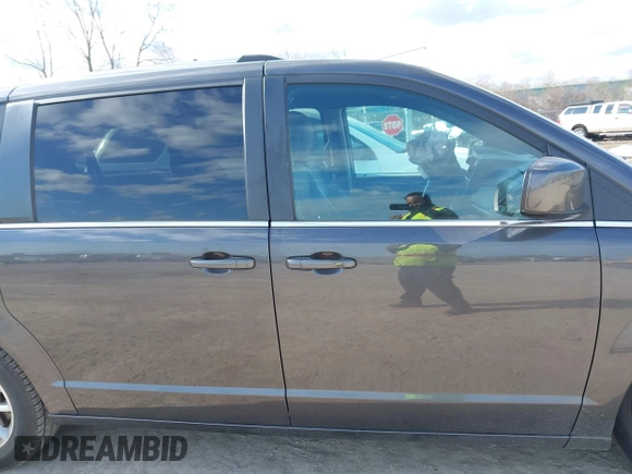 2019 Dodge Grand Caravan SXT with VIN 2C4RDGCG8KR513051, listed as a IAAI auction lot 42026581 with 118,145 mi miles and . Bid and sale history available at DreamBid. Image 13.