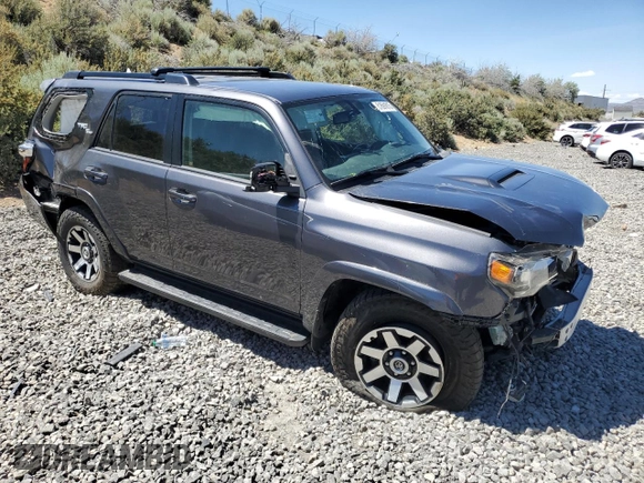 2019 Toyota 4Runner SR5 with VIN JTEBU5JR6K5675926, listed as a Copart auction lot 61691815 with 86,346 mi miles and Clean title. Bid and sale history available at DreamBid. Image 4.