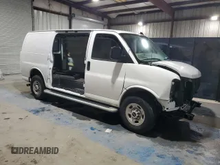2024 GMC Savana Cargo Van with VIN 1GTW7AFP3R1189346, listed as a Copart auction lot 53143795 with 6,675 mi miles and Clean Title. Bid and sale history available at carsss.com. Image 4.