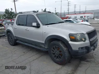 2007 Ford Explorer Sport Trac Limited z VIN 1FMEU33827UA16468, wystawiony jako IAAI lot #42107876 z przebiegiem 256 169 mil mil oraz . Historia ofert i sprzedaży dostępna na DreamBid. Obrazek 1.