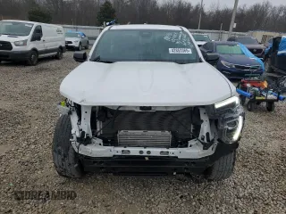 2023 GMC Canyon 4WD Elevation with VIN 1GTP6BEK1P1163201, listed as a Copart auction lot 42853365 with 28,825 mi miles and Clean Title. Bid and sale history available at carsss.com. Image 5.