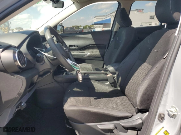 2022 Nissan Kicks SV with VIN 3N1CP5CVXNL476489, listed as a Copart auction lot 48972775 with NaN miles and Salvage Title. Bid and sale history available at carsss.com. Image 7.