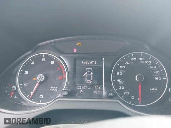 2015 Audi Q5 Premium with VIN WA1CFAFP0FA041103, listed as a IAAI auction lot 42154624 with 123,107 mi miles. Bid and sale history available at carsss.com. Image 7.