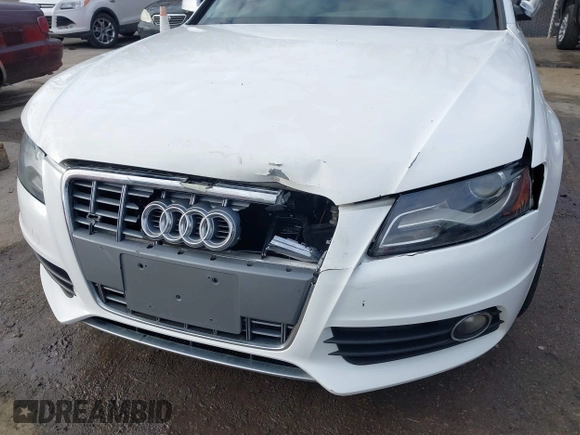 2010 Audi S4 Prestige z VIN WAUKGAFLXAA020826, wystawiony jako IAAI lot #41711179 z przebiegiem 122 108 mil mil oraz . Historia ofert i sprzedaży dostępna na DreamBid. Obrazek 6.
