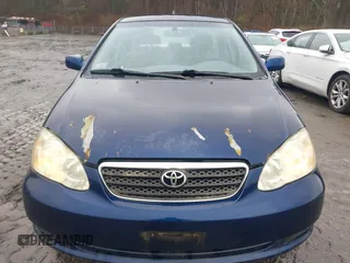 2007 Toyota Corolla CE with VIN JTDBR32E370102640, listed as a IAAI auction lot 41980922 with 199,825 mi miles. Bid and sale history available at carsss.com. Image 6.