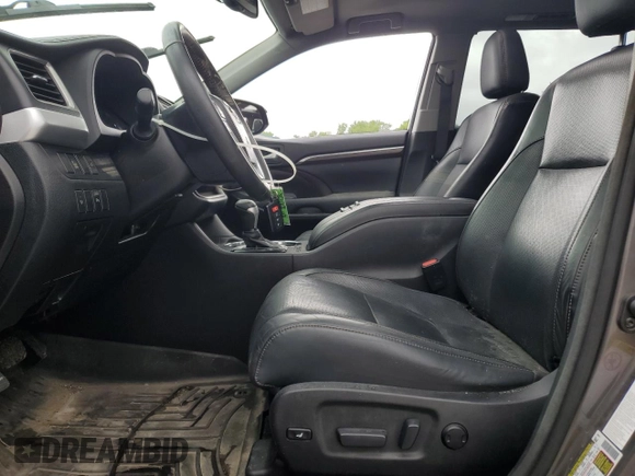 2015 Toyota Highlander Limited z VIN 5TDDKRFH2FS079464, wystawiony jako Copart lot #58397725 z przebiegiem Nie podano mil oraz Szkoda całkowita • Salvage title. Historia ofert i sprzedaży dostępna na DreamBid. Obrazek 7.