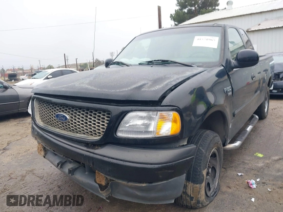 2001 Ford F-150 XL z VIN 1FTRX17L81NB78221, wystawiony jako IAAI lot #41571965 z przebiegiem 171 094 mil mil oraz . Historia ofert i sprzedaży dostępna na DreamBid. Obrazek 2.