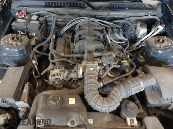 2009 Ford Mustang with VIN 1ZVHT80N695142483, listed as a IAAI auction lot 42672035 with 201,019 mi miles and . Bid and sale history available at DreamBid. Image 10.