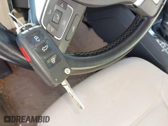 2012 Volkswagen Jetta TDI w/Premium & Nav с VIN 3VWLL7AJ3CM004336, выставлен на аукционе IAAI как лот 42380154 с пробегом 180 291 миль миль и . История ставок и продаж доступна на DreamBid. Изображение 11.