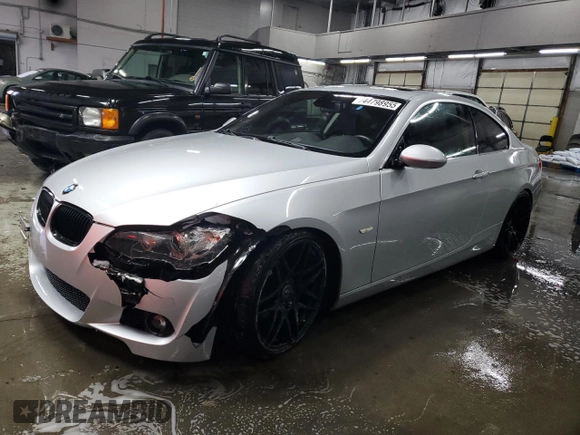 2007 BMW 3 Series 335i with VIN WBAWB73577P035945, listed as a Copart auction lot 44798955 with 61,558 mi miles and Salvage Title. Bid and sale history available at DreamBid. Image 1.