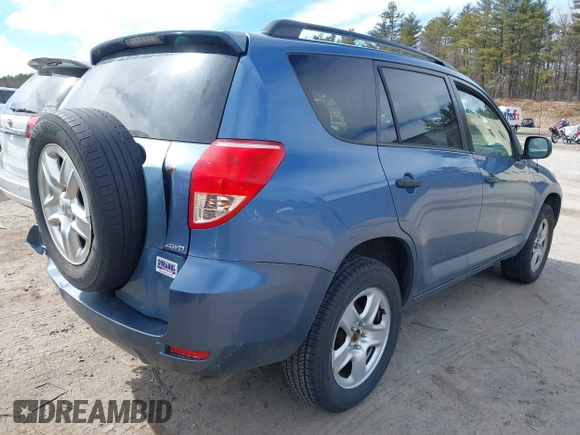 2008 Toyota RAV4 with VIN JTMBD33V685187619, listed as a IAAI auction lot 41770425 with 185,353 mi miles. Bid and sale history available at carsss.com. Image 4.