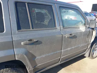 2013 Jeep Patriot Sport z VIN 1C4NJRBB5DD132031, wystawiony jako IAAI lot #42128834 z przebiegiem 97 907 mil mil oraz . Historia ofert i sprzedaży dostępna na DreamBid. Obrazek 12.