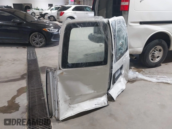 2021 Chevrolet Express Cargo with VIN 1GCWGAFP4M1160480, listed as a IAAI auction lot 42621437 with 99,142 mi miles and . Bid and sale history available at DreamBid. Image 12.