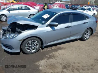 2017 Honda Civic LX z VIN 2HGFC2F53HH513655, wystawiony jako IAAI lot #41968212 z przebiegiem 112 672 mil mil oraz . Historia ofert i sprzedaży dostępna na DreamBid. Obrazek 2.