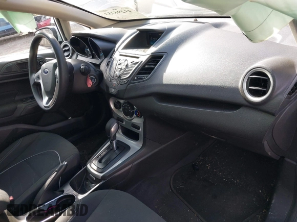 2018 Ford Fiesta SE with VIN 3FADP4EJ2JM104757, listed as a IAAI auction lot 41294333 with 60,962 mi miles. Bid and sale history available at carsss.com. Image 5.