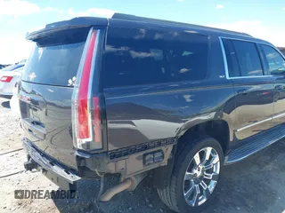 2015 GMC Yukon XL SLT z VIN 1GKS2HKC6FR122234, wystawiony jako IAAI lot #42325984 z przebiegiem 241 008 mil mil oraz . Historia ofert i sprzedaży dostępna na DreamBid. Obrazek 19.