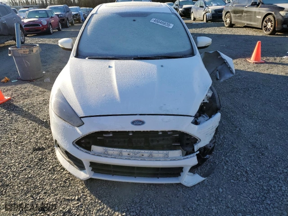 2015 Ford Focus ST with VIN 1FADP3L99FL266011, listed as a Copart auction lot 45046835 with 0 mi miles and Salvage Title. Bid and sale history available at carsss.com. Image 5.