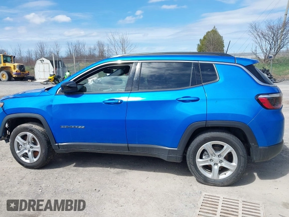 2024 Jeep Compass Latitude with VIN 3C4NJDBNXRT603931, listed as a IAAI auction lot 41987051 with 24,436 mi miles. Bid and sale history available at carsss.com. Image 15.