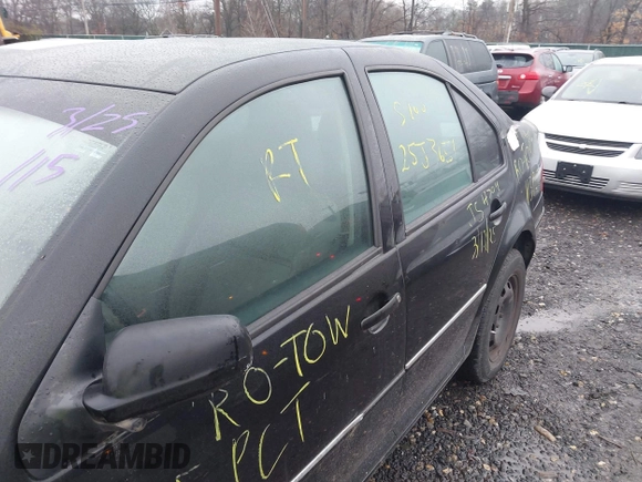 2004 Volkswagen Jetta GL с VIN 3VWRA69M94M021359, выставлен на аукционе IAAI как лот 41992718 с пробегом 176 926 миль миль и . История ставок и продаж доступна на DreamBid. Изображение 6.