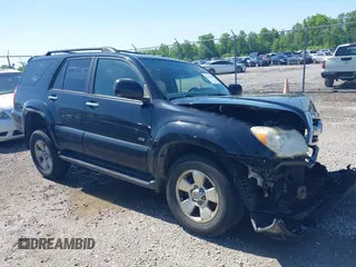 2006 Toyota 4Runner SR5 z VIN JTEZU14R168057081, wystawiony jako IAAI lot #42220634 z przebiegiem 224 022 mil mil oraz . Historia ofert i sprzedaży dostępna na DreamBid. Obrazek 1.