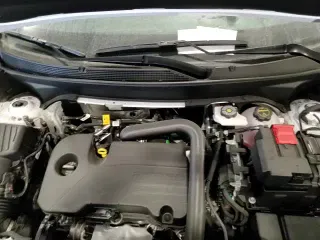 2025 Chevrolet Equinox AWD LT с VIN 3GNAXPEGXSL150001, выставлен на аукционе Copart как лот 46115805 с пробегом 312 миль миль и Списание • Salvage title. История ставок и продаж доступна на DreamBid. Изображение 17.