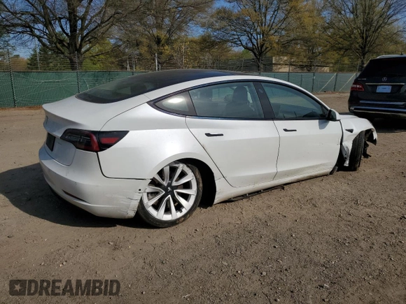 2021 Tesla Model 3 Standard Range Plus z VIN 5YJ3E1EAXMF870285, wystawiony jako Copart lot #53251375 z przebiegiem 64 085 mil mil oraz Szkody całkowita. Historia ofert i sprzedaży dostępna na DreamBid. Obrazek 3.