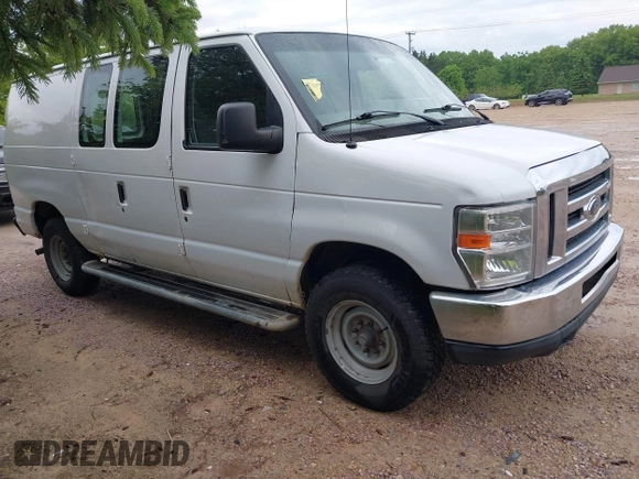 2012 Ford Econoline Cargo Recreational z VIN 1FTNE2EW1CDA51682, wystawiony jako IAAI lot #42370525 z przebiegiem 162 678 mil mil oraz . Historia ofert i sprzedaży dostępna na DreamBid. Obrazek 1.