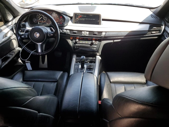 2014 BMW X5 xDrive50i with VIN 5UXKR6C54E0J72983, listed as a Copart auction lot 51047625 with 100,692 mi miles and Salvage Title. Bid and sale history available at carsss.com. Image 8.