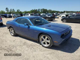 2010 Dodge Challenger R/T Classic z VIN 2B3CJ5DT0AH120875, wystawiony jako Copart lot #52179795 z przebiegiem 127 144 mil mil oraz Szkoda całkowita • Salvage title. Historia ofert i sprzedaży dostępna na DreamBid. Obrazek 4.