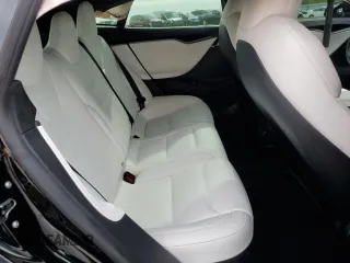 2020 Tesla Model S Performance with VIN 5YJSA1E49LF390948, listed as a Copart auction lot 47313715 with 95,143 mi miles and Salvage title. Bid and sale history available at DreamBid. Image 11.