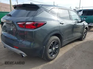 2020 Chevrolet Blazer LT z VIN 3GNKBBRA9LS595817, wystawiony jako IAAI lot #41833151 z przebiegiem 104 486 mil mil oraz . Historia ofert i sprzedaży dostępna na DreamBid. Obrazek 4.