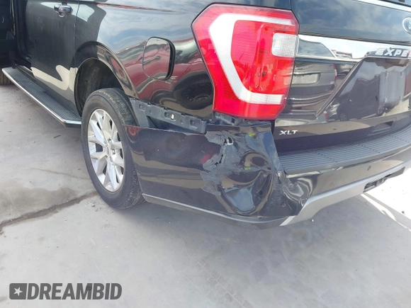 2021 Ford Expedition Max XLT z VIN 1FMJK1HT7MEA33522, wystawiony jako IAAI lot #42234534 z przebiegiem 124 820 mil mil oraz . Historia ofert i sprzedaży dostępna na DreamBid. Obrazek 19.