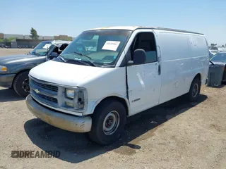 2002 Chevrolet City Express Cargo z VIN 1GCEG15W821225865, wystawiony jako IAAI lot #42343082 z przebiegiem 318 658 mil mil oraz . Historia ofert i sprzedaży dostępna na DreamBid. Obrazek 2.
