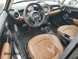 2014 MINI Clubman S z VIN WMWZG3C53ET800872, wystawiony jako Copart lot #45031435 z przebiegiem 135 139 mil mil oraz Szkoda całkowita • Salvage title. Historia ofert i sprzedaży dostępna na DreamBid. Obrazek 8.