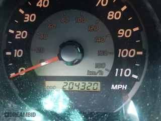 2005 Toyota 4Runner SR5 with VIN JTEZU14R358031340, listed as a IAAI auction lot 40371472 with 204,320 mi miles. Bid and sale history available at carsss.com. Image 15.