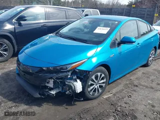 2021 Toyota Prius Prime LE with VIN JTDKAMFP7M3178395, listed as a IAAI auction lot 41878523 with 28,418 mi miles. Bid and sale history available at carsss.com. Image 17.