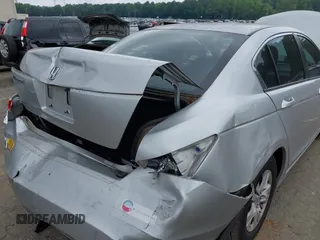 2009 Honda Accord LX-P z VIN 1HGCP26439A051709, wystawiony jako IAAI lot #42245882 z przebiegiem 142 264 mil mil oraz . Historia ofert i sprzedaży dostępna na DreamBid. Obrazek 6.