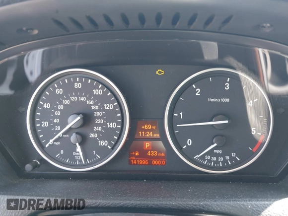 2012 BMW X5 35d z VIN 5UXZW0C57CL672538, wystawiony jako IAAI lot #41967268 z przebiegiem 141 996 mil mil oraz . Historia ofert i sprzedaży dostępna na DreamBid. Obrazek 7.