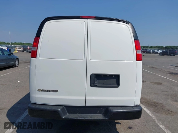2021 Chevrolet Express Cargo с VIN 1GCWGAFP0M1181312, выставлен на аукционе IAAI как лот 42419790 с пробегом 110 271 миль миль и . История ставок и продаж доступна на DreamBid. Изображение 16.