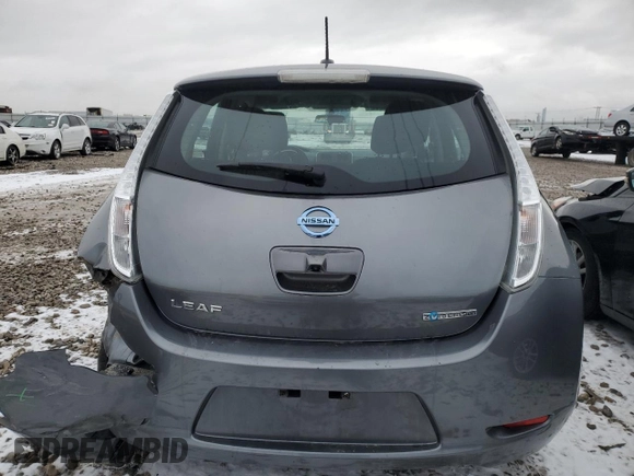 2015 Nissan LEAF SV with VIN 1N4AZ0CP5FC332953, listed as a Copart auction lot 39087903 with 61,605 mi miles. Bid and sale history available at carsss.com. Image 6.