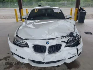 2016 BMW 2 Series M235i z VIN WBA1J7C52GV360561, wystawiony jako IAAI lot #42429129 z przebiegiem 90 218 mil mil oraz . Historia ofert i sprzedaży dostępna na DreamBid. Obrazek 12.
