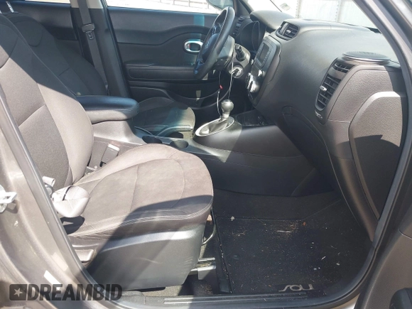 2017 Kia Soul with VIN KNDJN2A29H7462481, listed as a IAAI auction lot 42070761 with 76,105 mi miles. Bid and sale history available at carsss.com. Image 5.