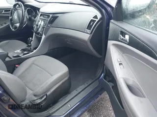 2012 Hyundai Sonata SE z VIN 5NPEC4AC5CH485157, wystawiony jako IAAI lot #42328758 z przebiegiem 222 576 mil mil oraz . Historia ofert i sprzedaży dostępna na DreamBid. Obrazek 5.