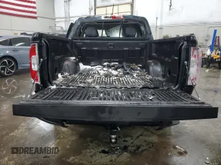 2017 GMC Canyon 4WD SLE z VIN 1GTG6CEN3H1211248, wystawiony jako Copart lot #45677785 z przebiegiem 55 562 mil mil oraz Szkody całkowita. Historia ofert i sprzedaży dostępna na DreamBid. Obrazek 6.