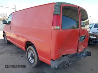 1998 GMC Savana z VIN 1GTFG25MXW1074400, wystawiony jako IAAI lot #42271307 z przebiegiem 283 291 mil mil oraz . Historia ofert i sprzedaży dostępna na DreamBid. Obrazek 3.