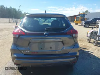 2024 Nissan Kicks S with VIN 3N1CP5BVXRL493865, listed as a IAAI auction lot 41676577 with 23,676 mi miles and . Bid and sale history available at carsss.com. Image 17.