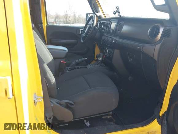 2019 Jeep Wrangler Unlimited Sport S with VIN 1C4HJXDG4KW579364, listed as a IAAI auction lot 41809318 with 22,370 mi miles and . Bid and sale history available at DreamBid. Image 5.
