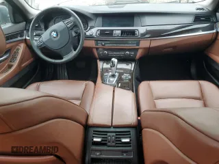 2013 BMW 5 Series 528i xDrive z VIN WBAXH5C55DD115085, wystawiony jako Copart lot #51381515 z przebiegiem 148 778 mil mil oraz Szkody całkowita. Historia ofert i sprzedaży dostępna na DreamBid. Obrazek 8.
