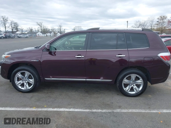 2013 Toyota Highlander Limited z VIN JTEDC3EH7D2017120, wystawiony jako IAAI lot #42060409 z przebiegiem 122 721 mil mil oraz . Historia ofert i sprzedaży dostępna na DreamBid. Obrazek 6.