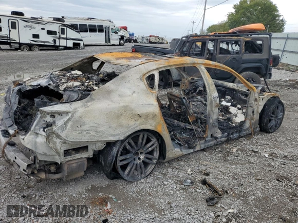 2016 Maserati Quattroporte S Q4 z VIN ZAM56RRA1G1166970, wystawiony jako Copart lot #70644504 z przebiegiem Nie podano mil oraz Szkoda całkowita • Salvage title. Historia ofert i sprzedaży dostępna na DreamBid. Obrazek 3.